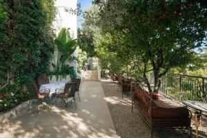 Hotels Hotel Le Roquebrune : photos des chambres
