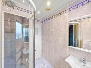 Maisons de vacances Maison charmante a Saint-Herblain avec jardin prive : photos des chambres
