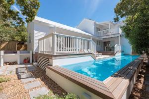 The Shore House, Cape Town, a newly built beach house with private pool in Scarborough