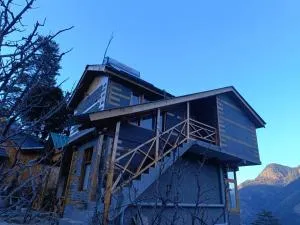 Hunting Wood Kathkuni Cottage - 马恩迪