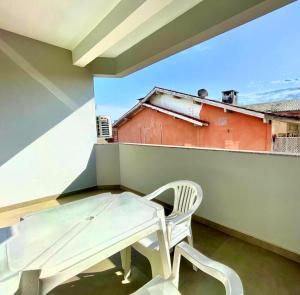 Apartamento Amplo 200m da praia ótima localização