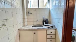 100m da Rodoviaria e 800m da UFV com Varanda