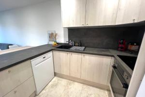 JUAN LES PINS - 4 people - swimming pool