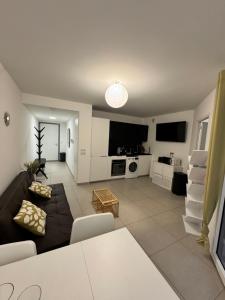 MountainLake Gateway