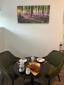 Beautiful Studio apartment in Beaufort Village on Local Link Bus Route