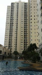 Roberts Apartment