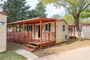 Family Mobile Home (6 Adults + 2 Children) room in Camping Paklenica