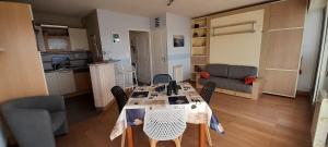 Studio Vue imprenable sur la Mer et les 7 Iles