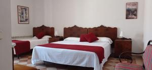 Hostal Puerta Medina