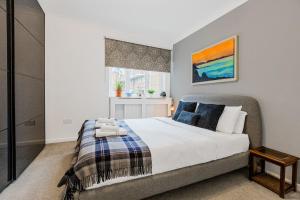 Modern Renovated Apt, Heart of Shoreditch, London!