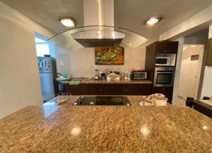 Caracas La Boyera beautiful and large apto