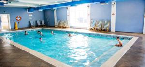 2 Bed Caravan - Sleeps 6 - Pets - Parking - Wifi