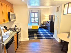 Marriott Grand Res Q1 #3256