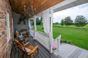 STUNNING 5BR pet-friendly home with game rooms, 2 kitchens, & perfect style!