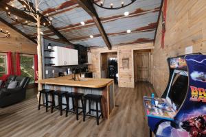 Newly renovated 2 BR in convenient location!