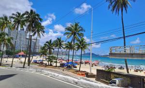 Boa Localização - Praia de Pitangueiras - Wi-Fi