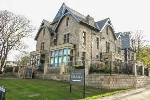 惠特利安斯宾馆 - 伊尔克利