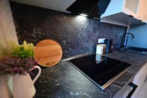 FLH - Natures Canvas