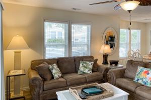 Villa On The Green - Full Condo
