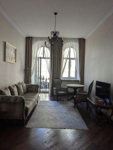 V.I.P.Apartmens Rynok Sqr.19