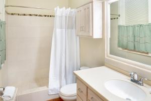 Bajan Charm 1 Min Walk to Dover Beach, on The Gap