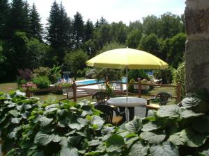 Maisons de vacances Pretty cottage with exclusive use of private pool in 5 acres of grounds : photos des chambres