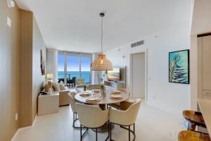 Ocean Views - Balcony & Resort Pool Paradise