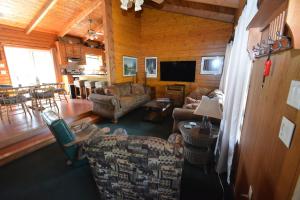 Johnson Lake FrontReduced Nightly Rates