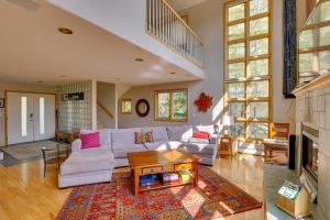 Spacious Townhome Near Main St and Lake Dillon!