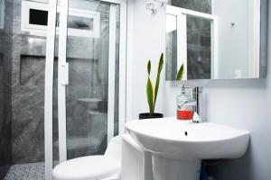 Townhouse - Centrico - Modern - 3 hab - Patio