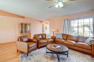 Hike, Boat, Golf and Unwind Lake Havasu City Home!