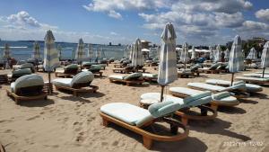 Seaside Garden Apartment with 2 BR for up to 5 pax