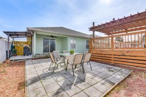 Pet-Friendly PCB Home with Hot Tub, Near Beaches!