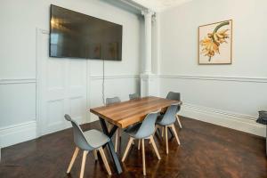 SouthKen Palace Suites