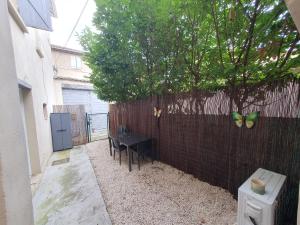 Appartements Le Duplex, Centre, Calme, Terrasse : Appartement 2 Chambres avec Terrasse