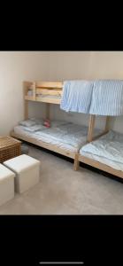 Acogedor piso en Los Remedios - Ubytování bez kategorie ve městě Sevilla