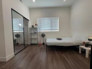 The Blue Hostel - Private Room With Private Bath - USC - DTLA - BMO Stadium - LA OLYMPIC - STAPLES CENTER - 英格尔伍德