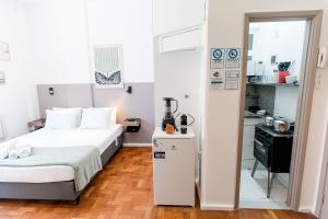 Studio Copacabana Vista Mar - 150m da Praia