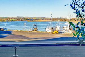 Estuary Point - unique sea views