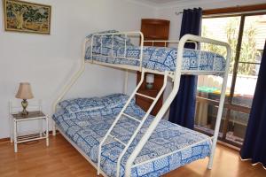 Sunny Nook - Bring your own linen.