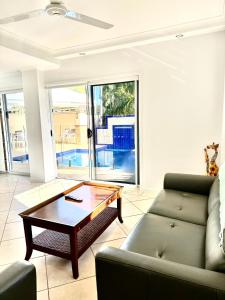 Luxury House on Clifton Beach with Heated Saltwater Swimming Pool