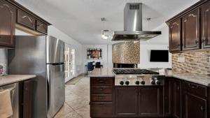Charming Apple Valley Retreat