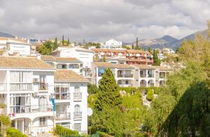 7min walk to Fuengirola beach, restaurants, padel and train station