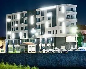 Riverside Nis - 阿莱克西纳茨