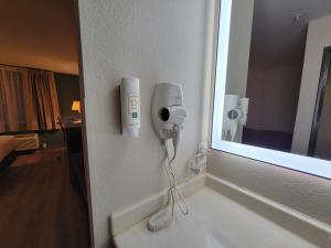 King Room - Non Smoking room in Red Lion Inn & Suites Port Orchard