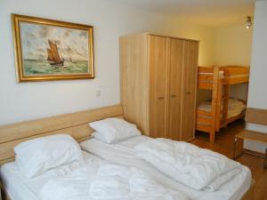 Apartment in Nieuwpoort with Sea Views