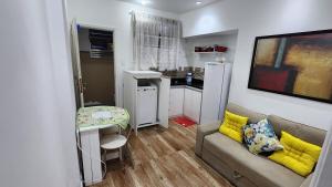 60 metros da Praia de Copacabana, lindo