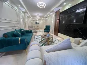 Stylish Super Deluxe 4BR apartment, 10 min to pyramids - Kafret Nassar