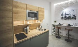 Modern, designer studio in vibrant Budapest Soho