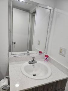 The Sample Rd Retreats